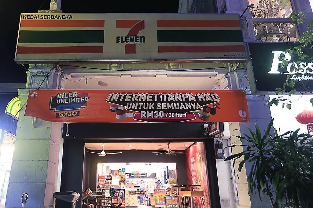 Navy Studio At Tropicana 218 At Central Location & Food Hunt Friendly George Town 0*,  Malezya